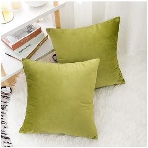 24x24 2pk Green Velvet Pillow Covers